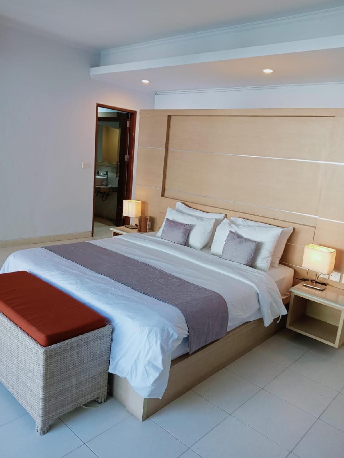 Villa Glisten Up Side Sanur!
